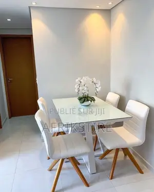 Table À Manger