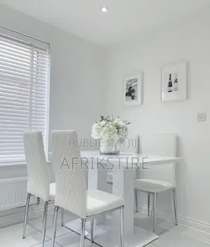 Table À Manger