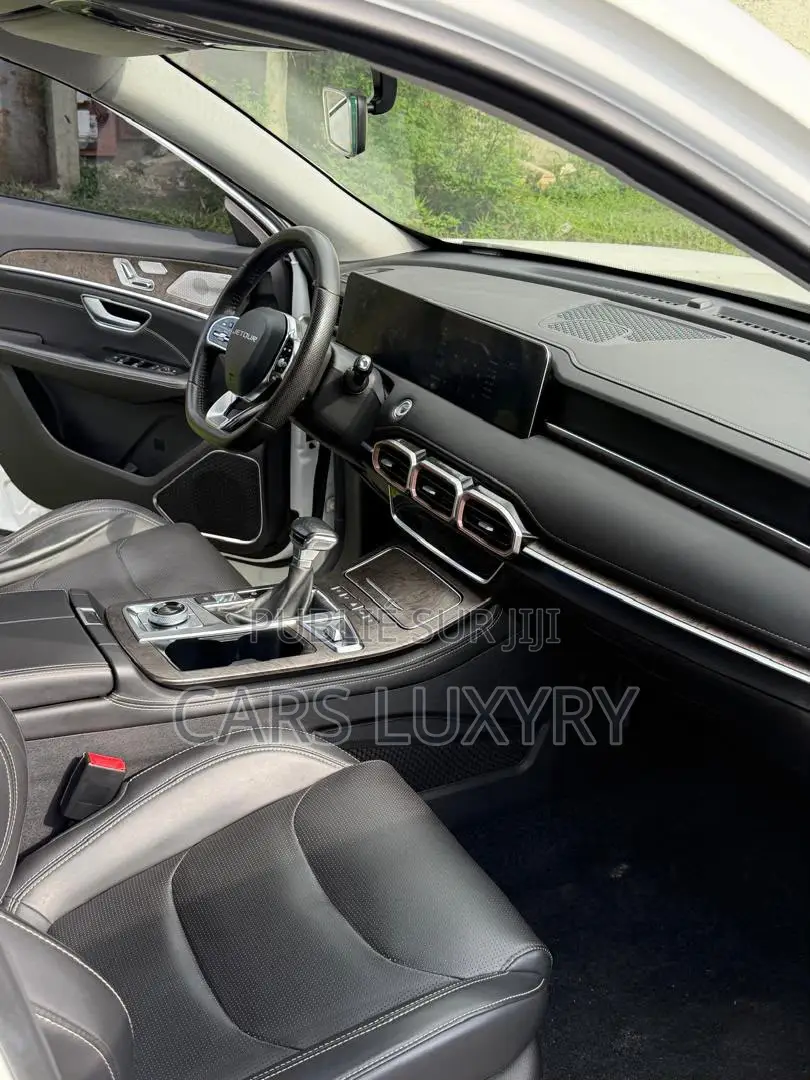 Jetour X70 Plus 1.5 5-Seater FWD 2022 Blanc
