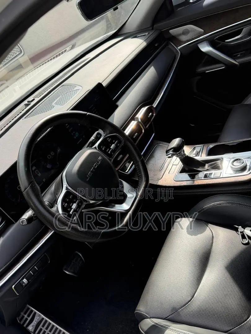 Jetour X70 Plus 1.5 5-Seater FWD 2022 Blanc