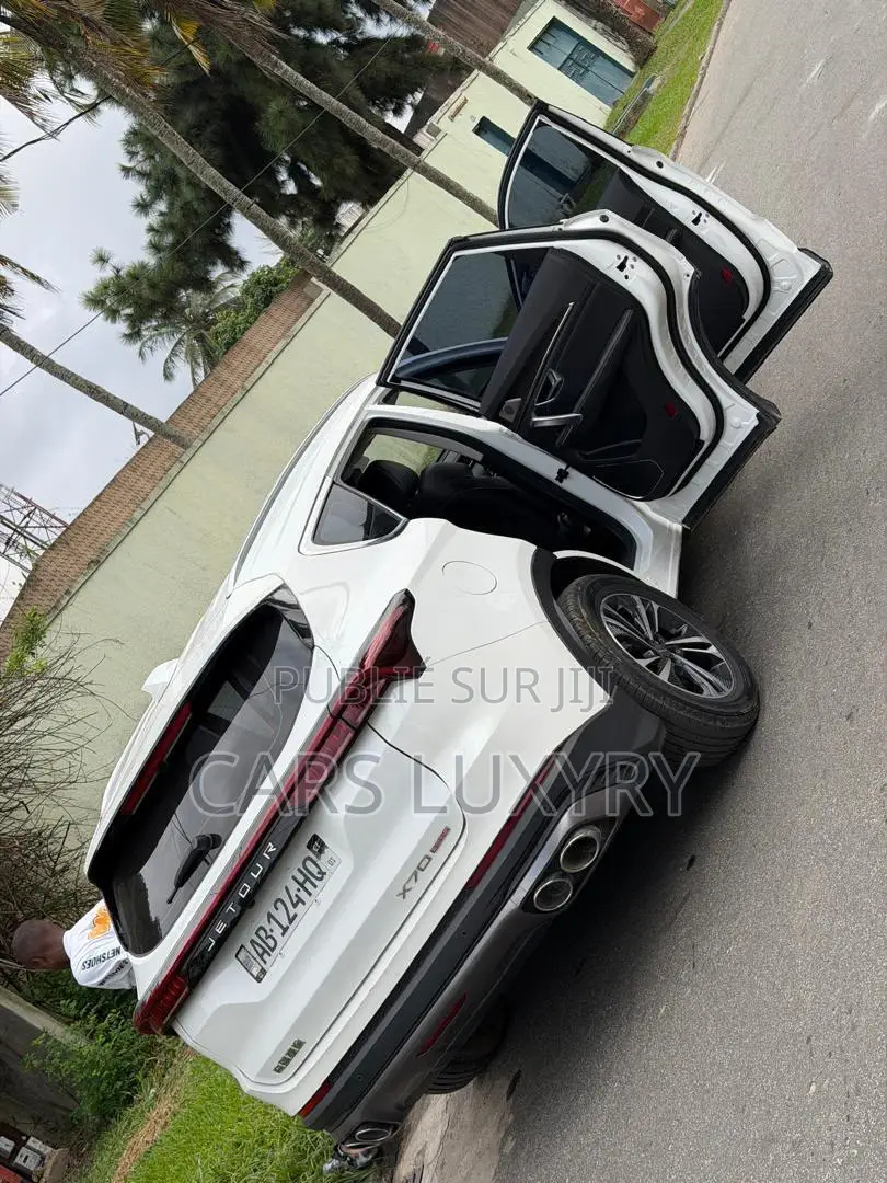 Jetour X70 Plus 1.5 5-Seater FWD 2022 Blanc