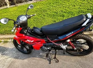 Nouveau KTM RC 125 2022 Rouge