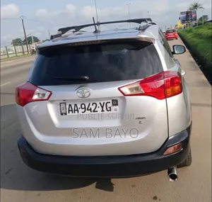 Toyota RAV4 2015 Gris