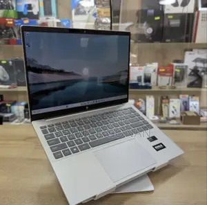 Nouveau HP EliteBook 840 G7 256GB Intel Core Ultra 7 HDD 512GB