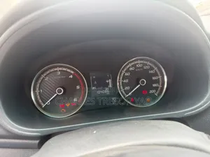 Mitsubishi L200 2022 Gris