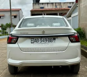 Suzuki Dzire 2025 Blanc cassé