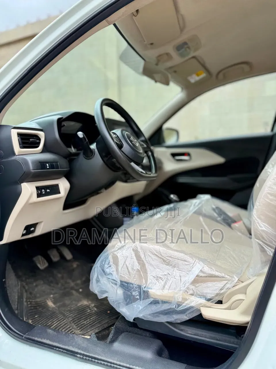 Suzuki Dzire 2025 Blanc cassé