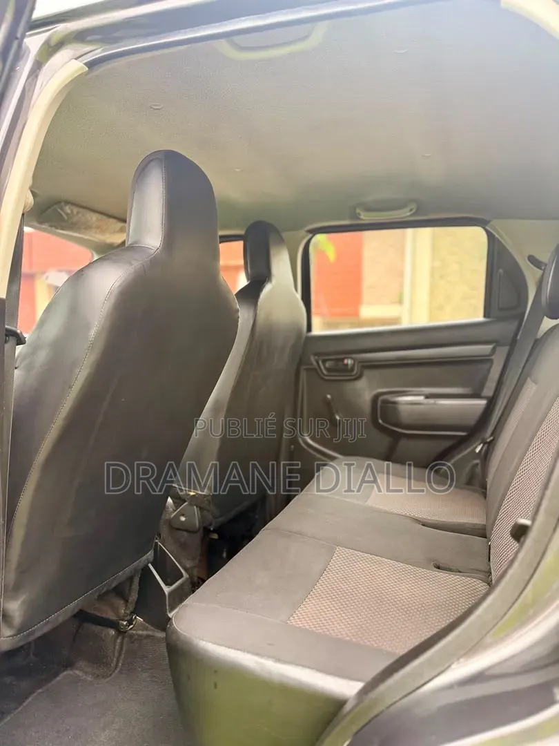 Suzuki S-Presso 2025 Gris