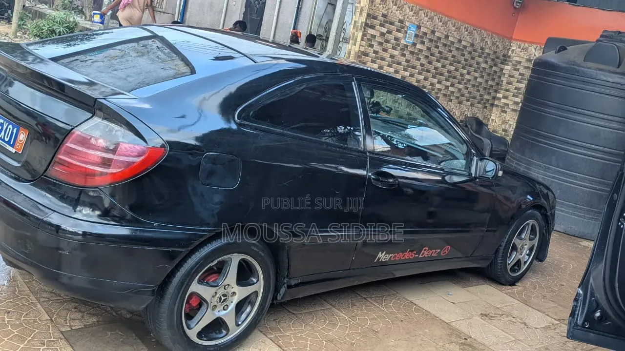Mercedes-Benz C200 2003 Noir