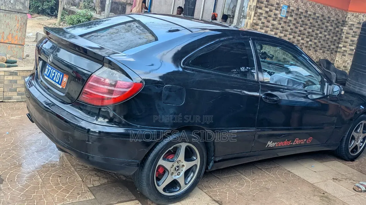 Mercedes-Benz C200 2003 Noir