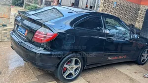 Mercedes-Benz C200 2003 Noir