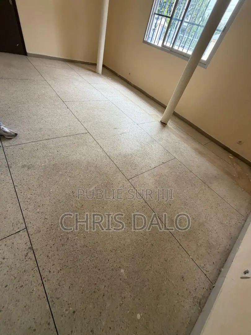 20chbre Duplex dans Sang, Deux Plateaux à Vendre
