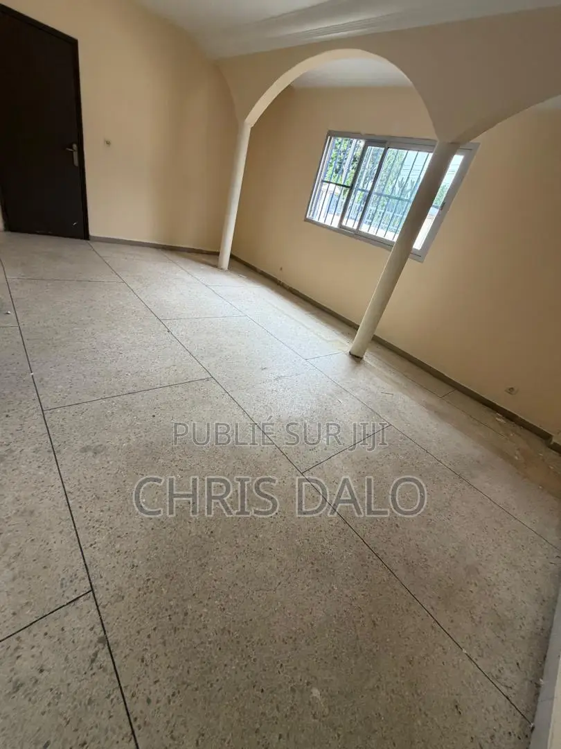 20chbre Duplex dans Sang, Deux Plateaux à Vendre