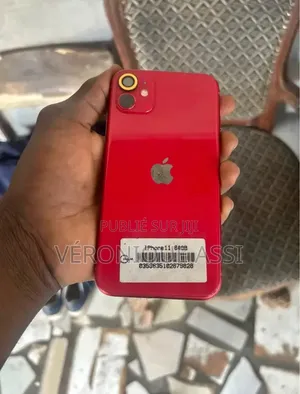Apple iPhone 11 64 GB Rouge