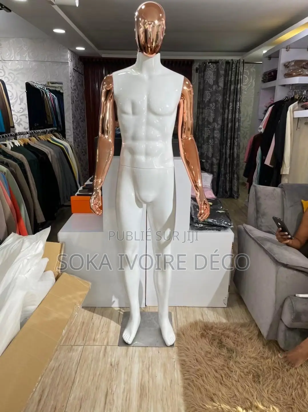 Disponible Notre Couple Mannequins Blanc-Rose