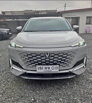 Changan UNI-K 2024 Blanc cassé