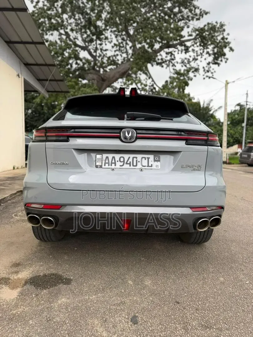 Changan UNI-K 2024 Blanc cassé