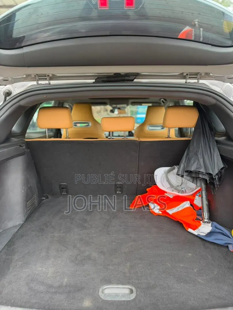 Changan UNI-K 2024 Blanc cassé
