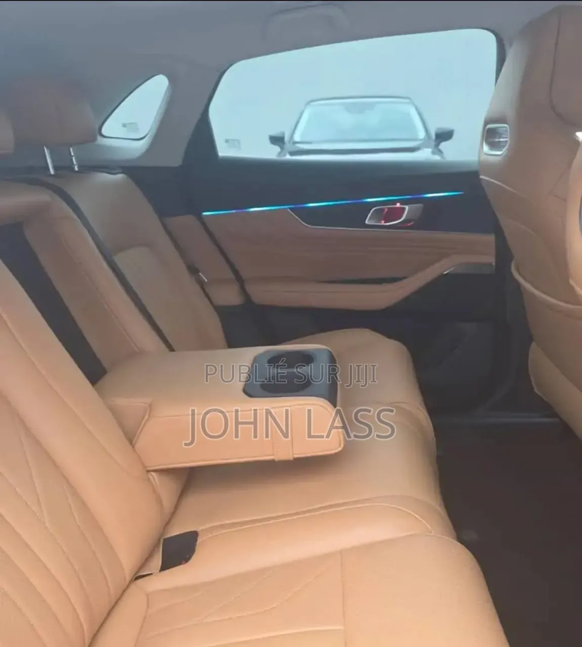 Changan UNI-K 2024 Blanc cassé