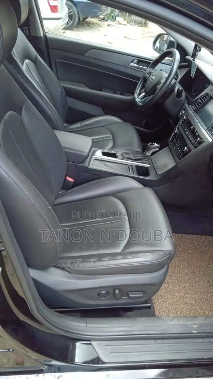 Hyundai Sonata Limited 2.0T Seban (2.0L 4cyl 6A) 2017 Noir