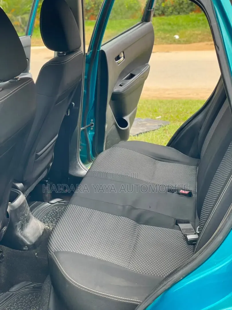 Suzuki Vitara 2018 Bleu