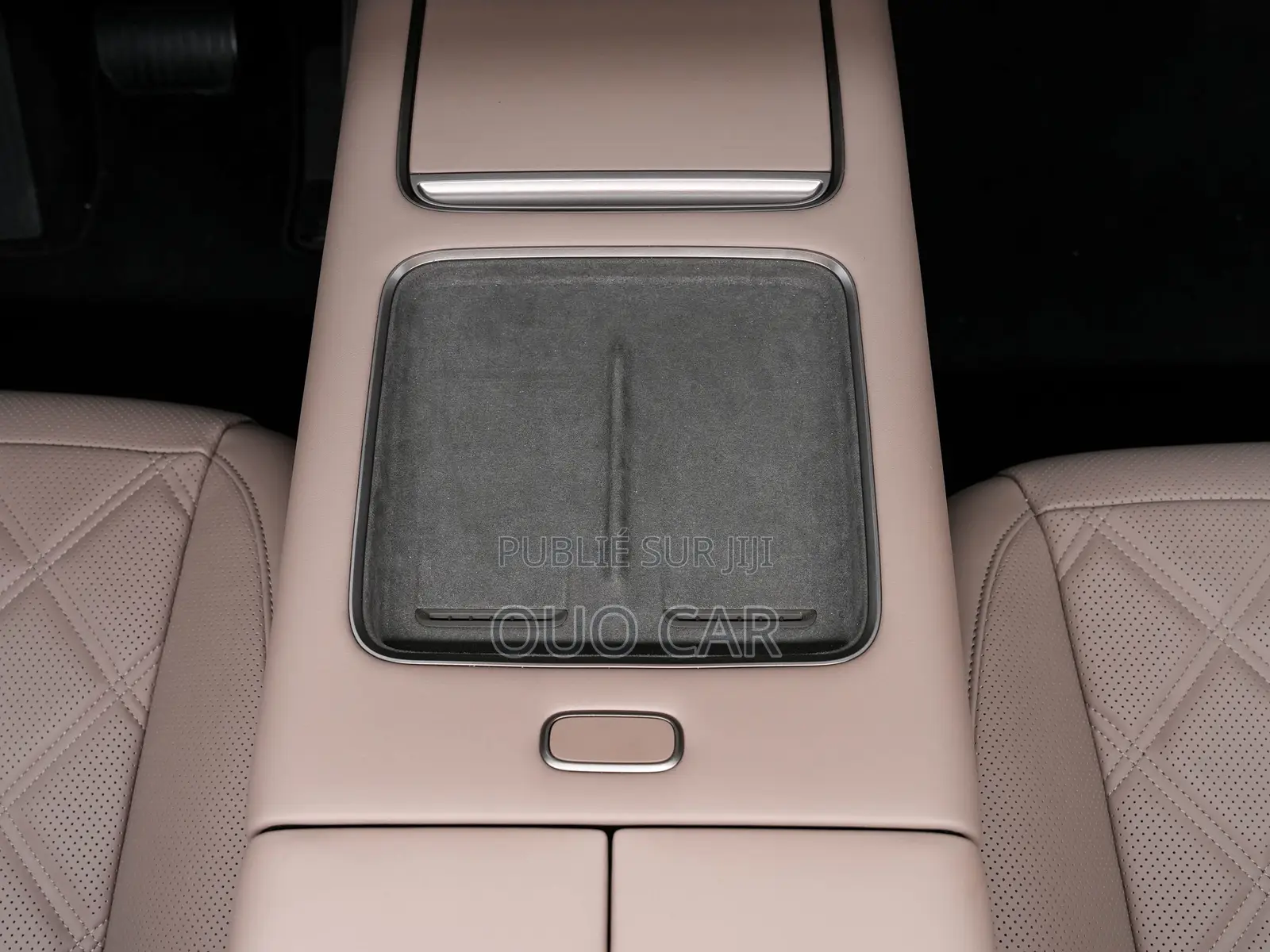 Nouveau Li Auto L9 1.5 Hybrid AWD 2025 Gris
