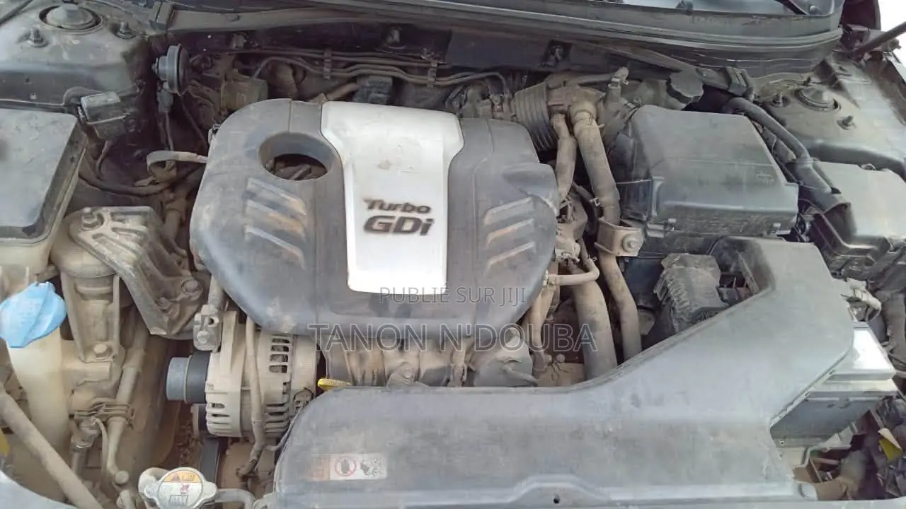 Hyundai Sonata Limited 2.0T Seban (2.0L 4cyl 6A) 2017 Noir