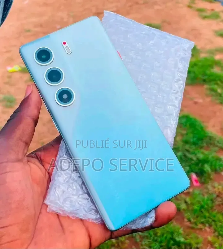 Techno Camon 40 Pro