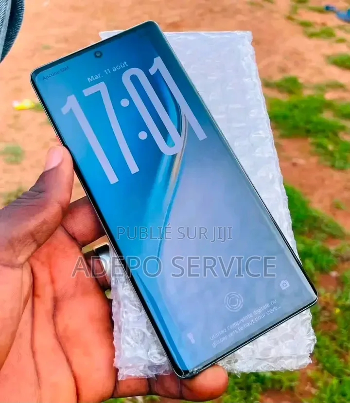 Techno Camon 40 Pro