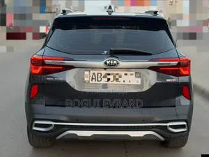 Kia Seltos 2022 Noir