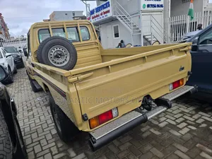 Nouveau Toyota Land Cruiser 2025 Marron