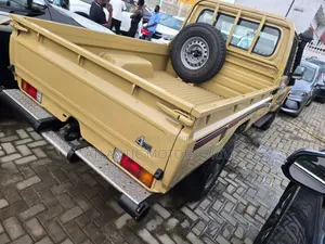 Nouveau Toyota Land Cruiser 2025 Marron