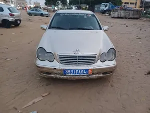 Mercedes-Benz C200 2004 Gris