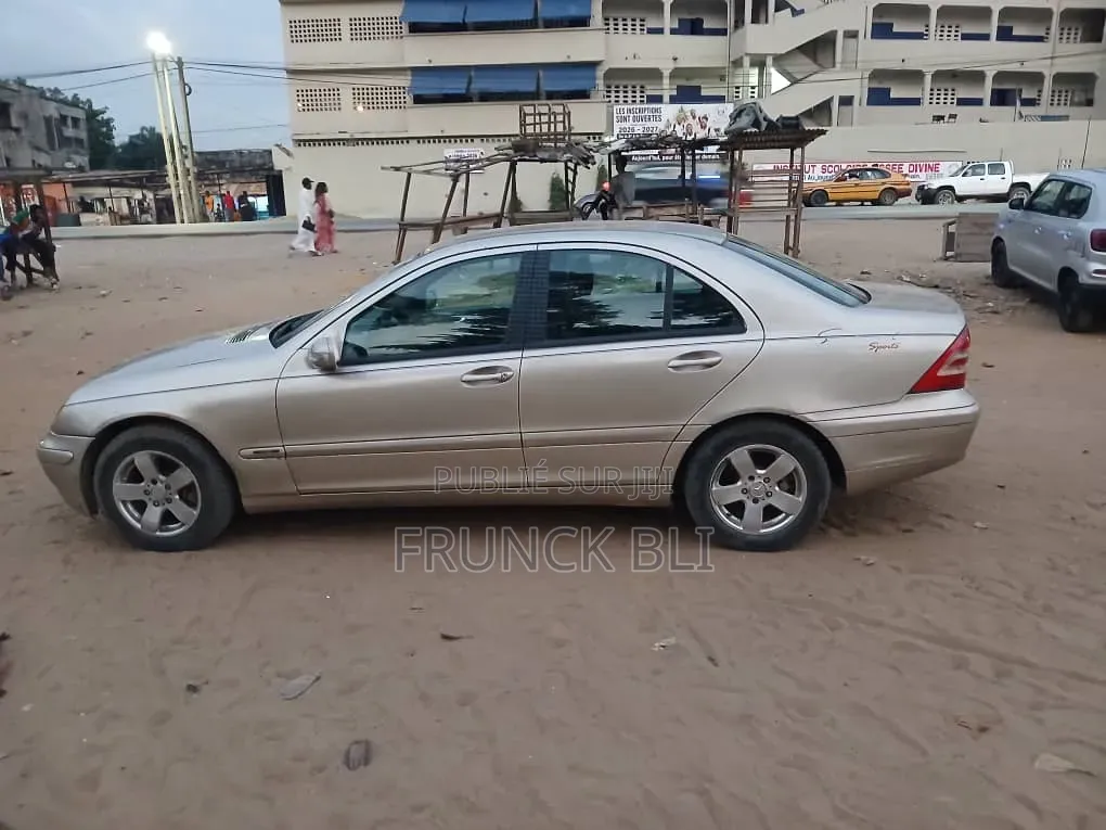 Mercedes-Benz C200 2004 Gris