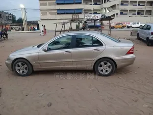 Mercedes-Benz C200 2004 Gris