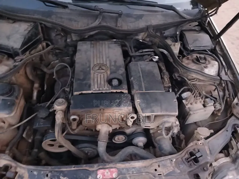 Mercedes-Benz C200 2004 Gris