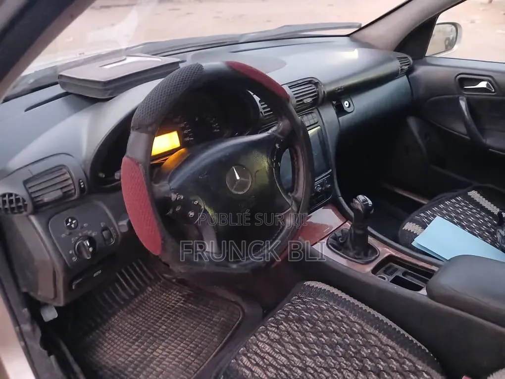 Mercedes-Benz C200 2004 Gris
