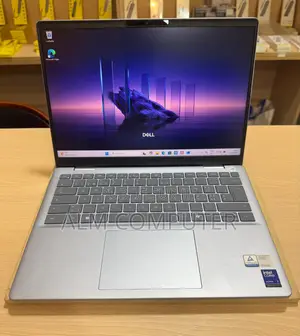 Nouveau Dell 14 Premium 16GB Intel Core Ultra 7 SSD 512GB