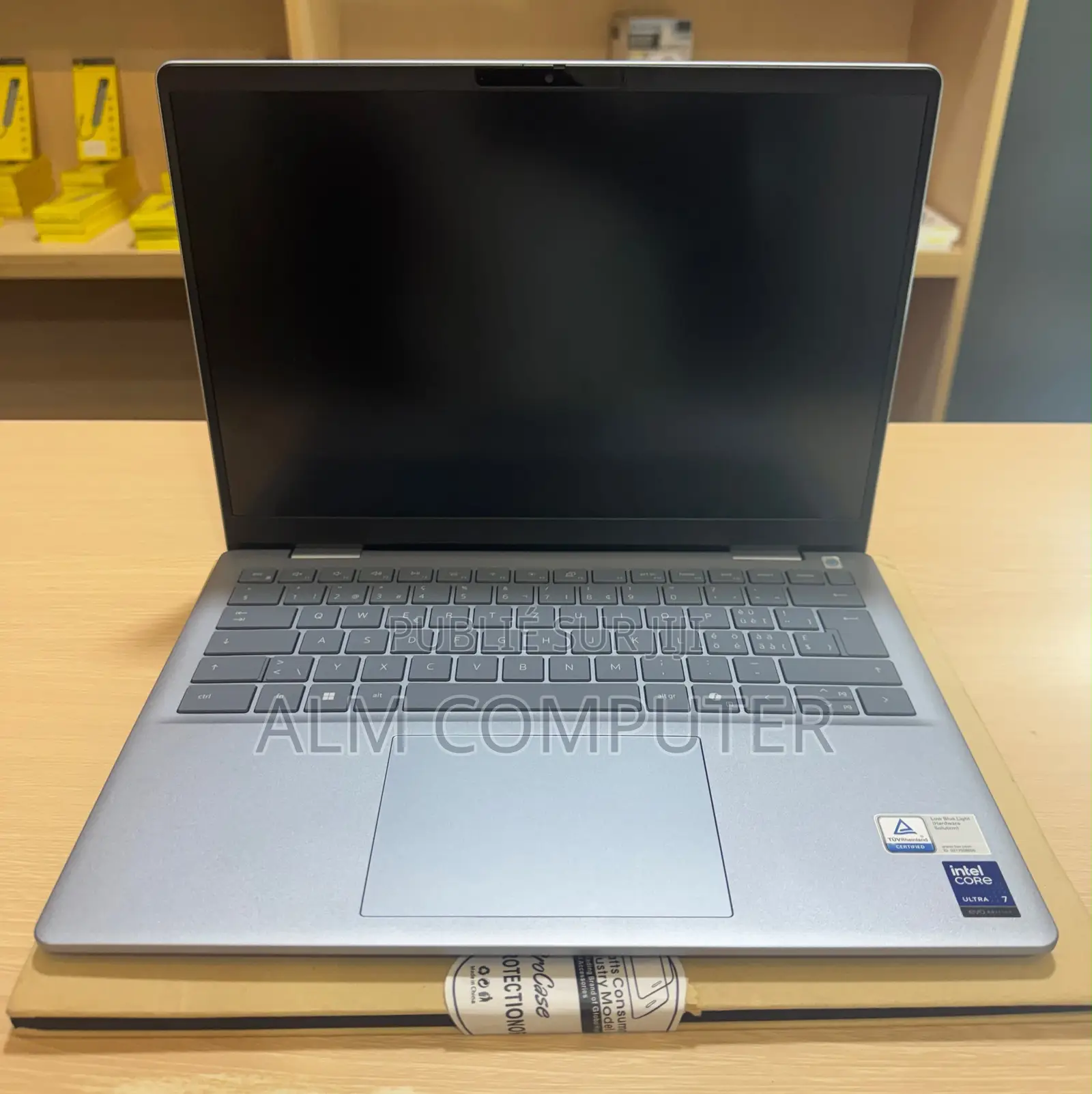Nouveau Dell 14 Premium 16GB Intel Core Ultra 7 SSD 512GB