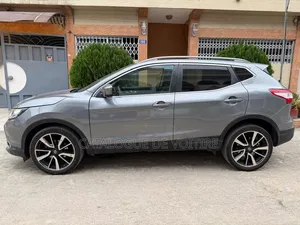 Nissan Qashqai 2015 Gris
