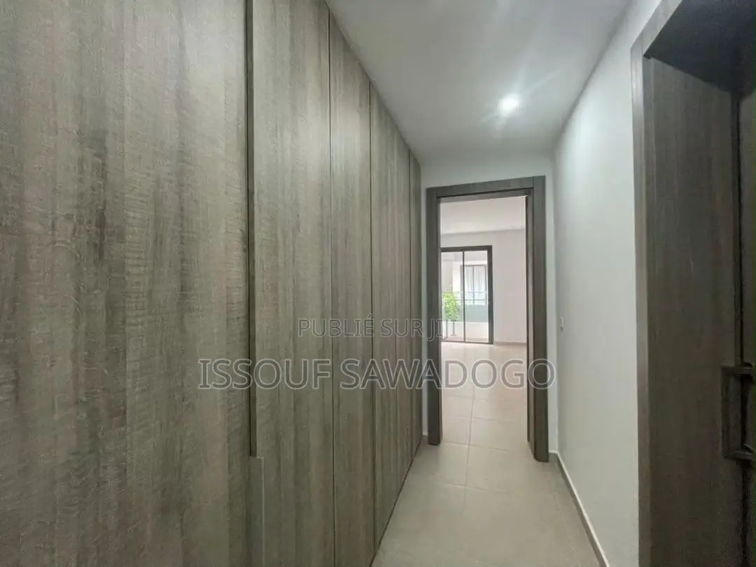 4chbre Appartement-terrasse dans Isbank, Cocody à Louer