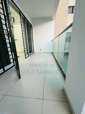 6chbre Duplex dans Isbank, Cocody à Louer