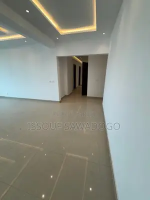 4chbre Appartement dans Isbank, Cocody à Vendre