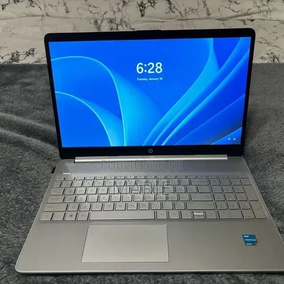 Nouveau Lenovo 300e 128GB Intel Core i3 SSHD+SSD 350GB