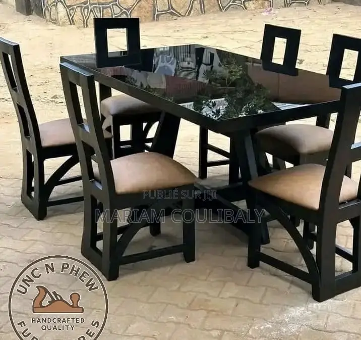 Meublé 3chbre Appartement dans Mariame, Adjamé à Louer