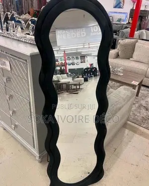 Miroir Mural Design Avec Cadre Doré