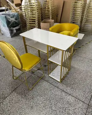 Ensemble Fauteuils Table Salon De Coiffure