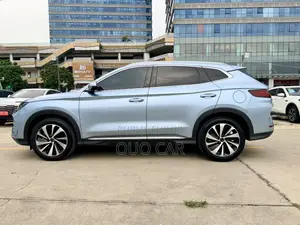 BYD Song Plus 1.5 CVT Hybrid FWD 2023 Bleu