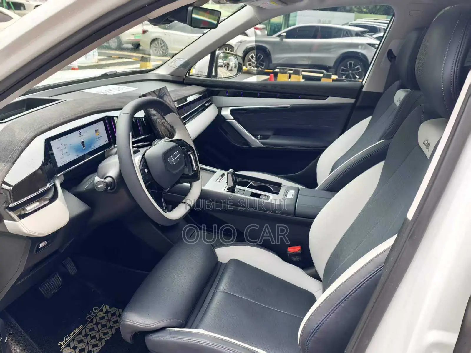 Geely Boyue 2024 Blanc