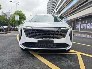Geely Boyue 2024 Blanc